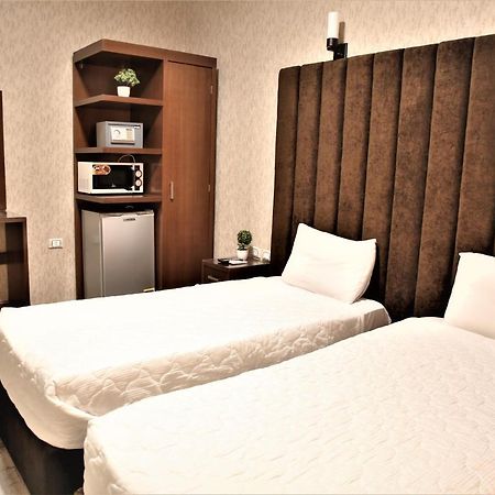 Valencia Hotel Kairo Bagian luar foto
