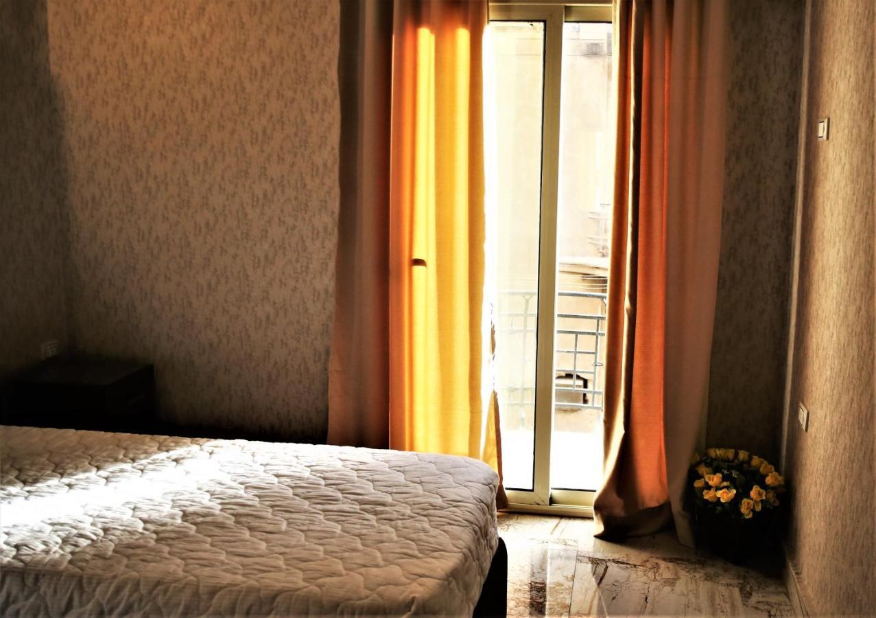 Valencia Hotel Kairo Bagian luar foto