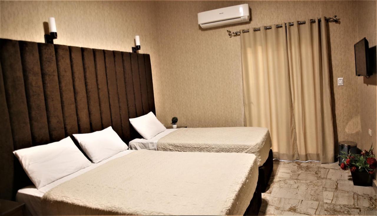 Valencia Hotel Kairo Bagian luar foto