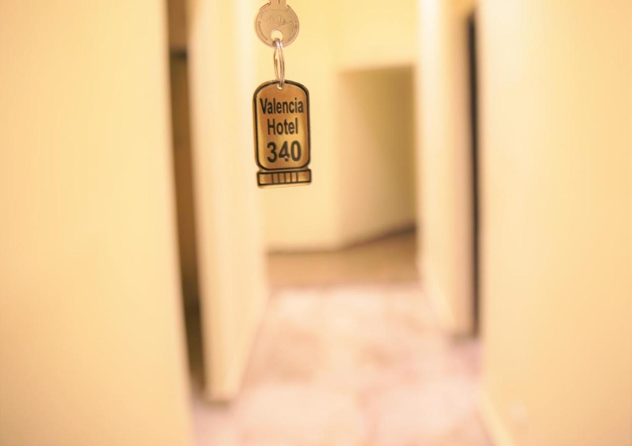 Valencia Hotel Kairo Bagian luar foto